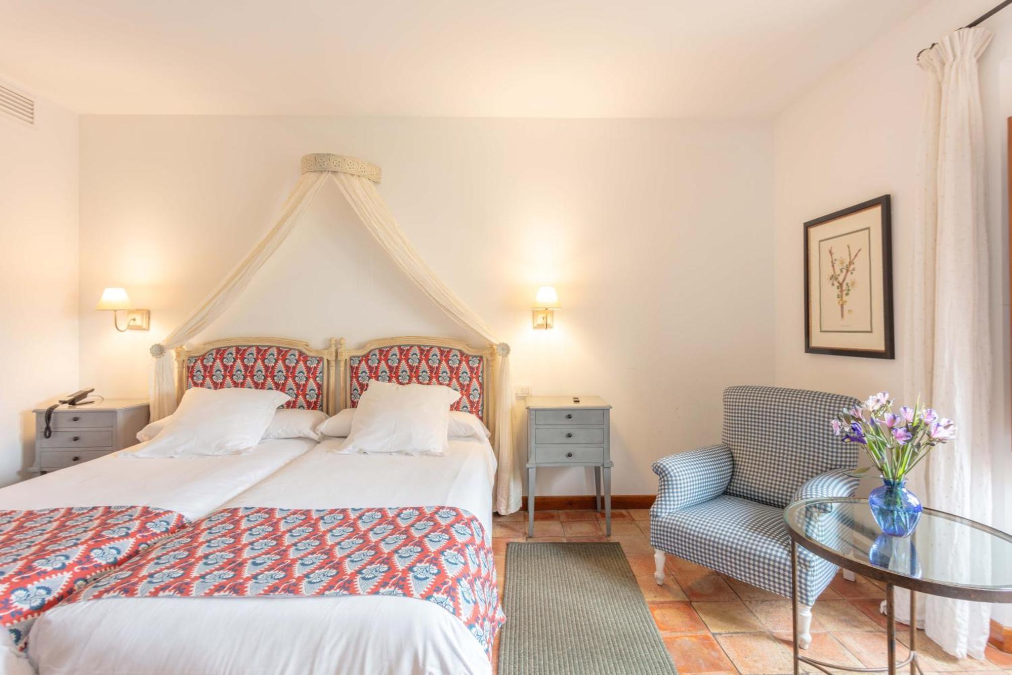 Hotel Puerta De La Luna Baeza Luaran gambar